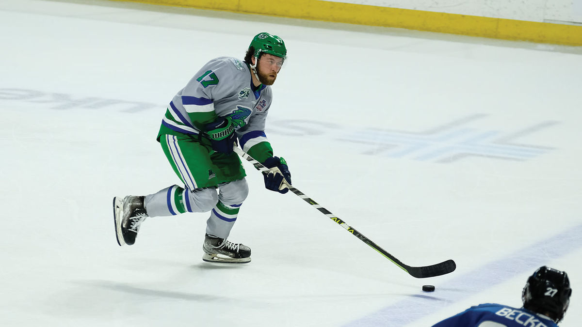 Action photo of Logan Lambdin of the Florida Everblades