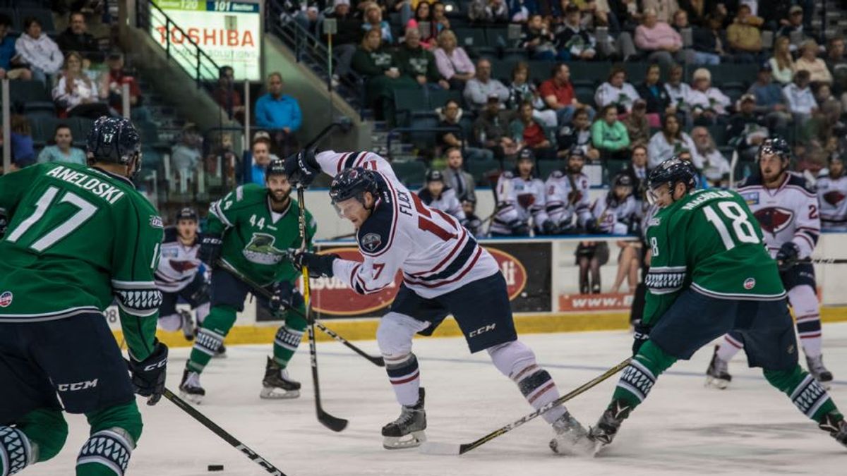 Stingrays Slip Past Everblades in Double Overtime Thriller
