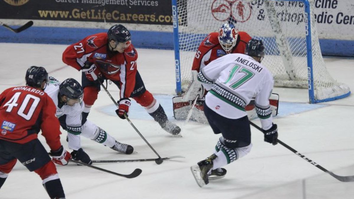 Stingrays Push Everblades to the Brink with Game 4 Victory