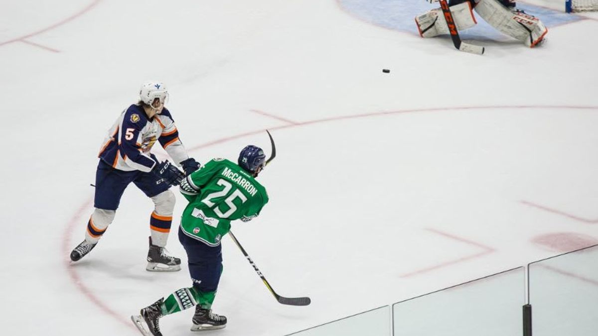 &#039;Blades Bounce Back with 5-1 Win Over Swamp Rabbits