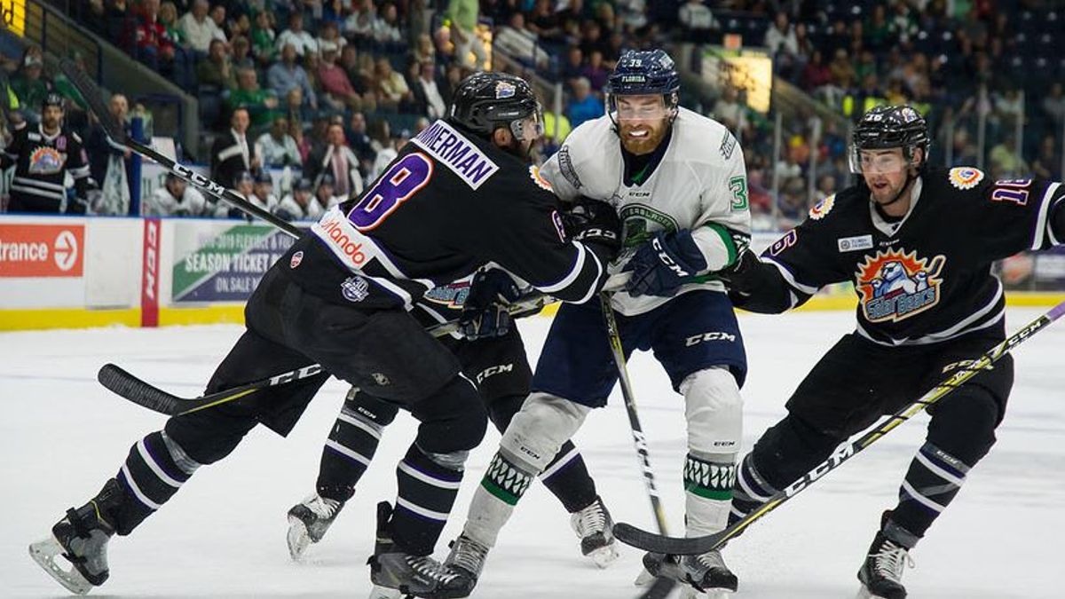 Solar Bears Bite Back with 5-3 Win in Game 4