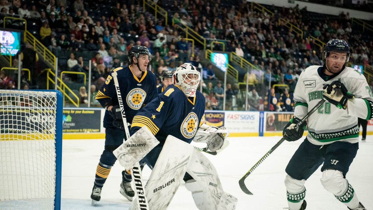 Admirals skate to 5-1 win over Everblades