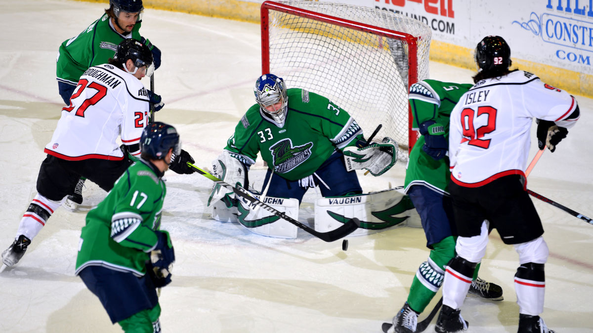 Everblades Storm Back for Win Over Thunder