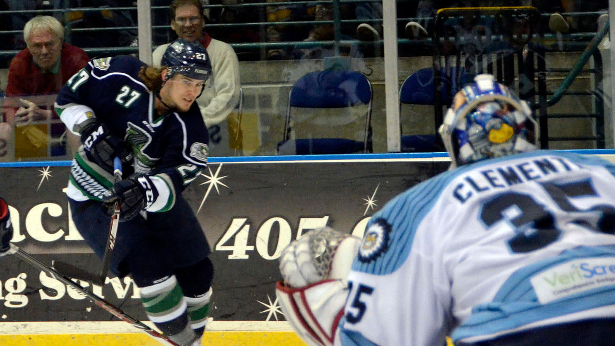 Everblades Power Past IceMen in Overtime 6-5