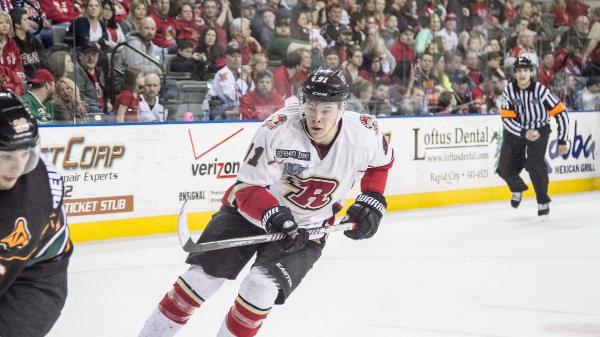 Forward Kyle Stroh Joins &#039;Blades for 2014-15