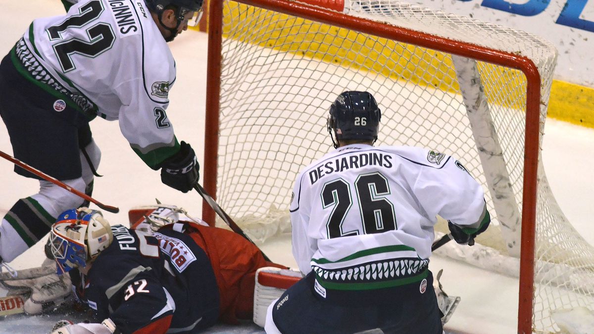 Everblades Tame Jackals in 6-2 Victory to Open Homestand