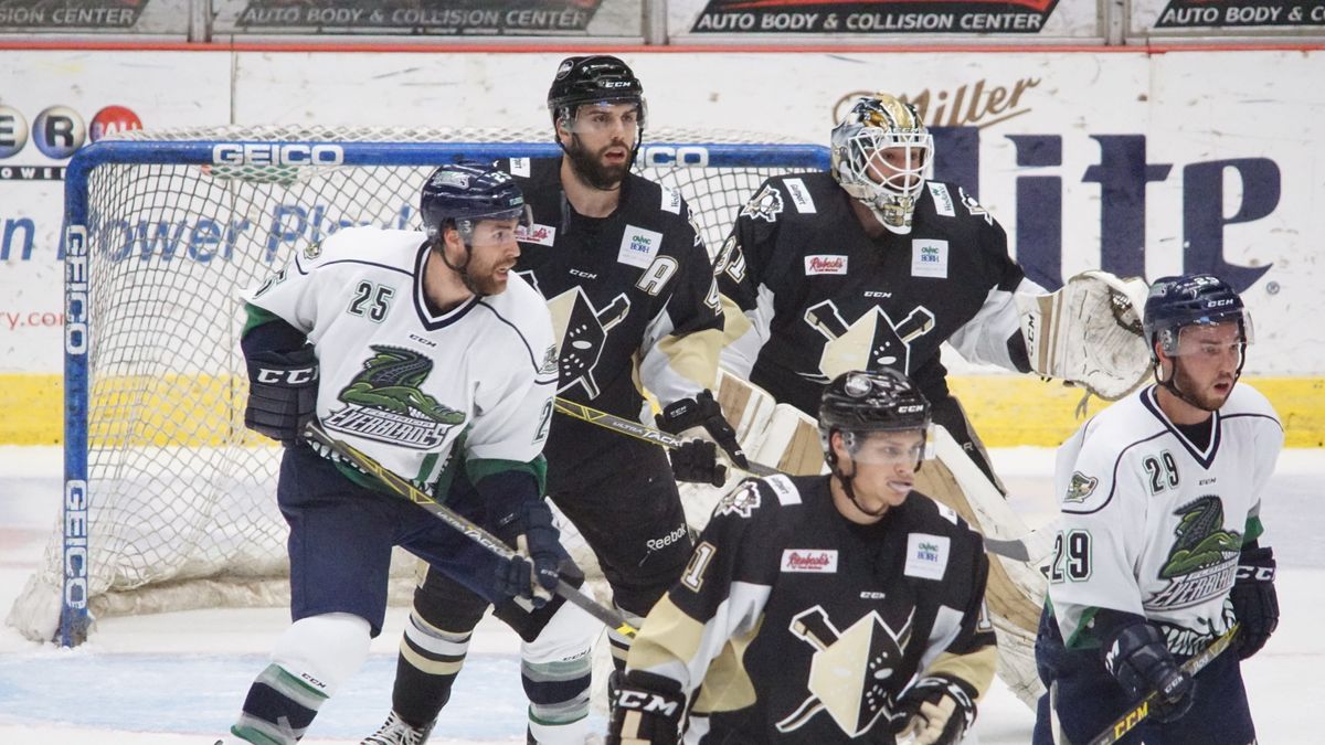 Everblades Power Past Nailers to Take 2-1 Series Lead