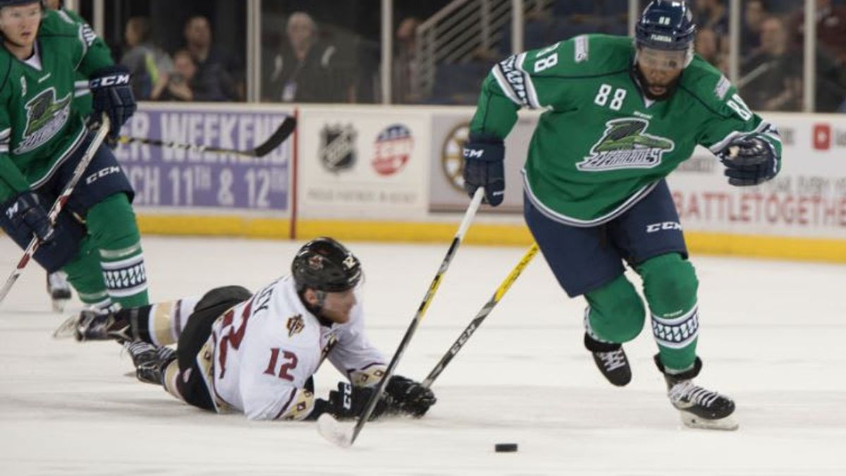 Everblades Open Road Trip with 2-1 Win Over Gladiators