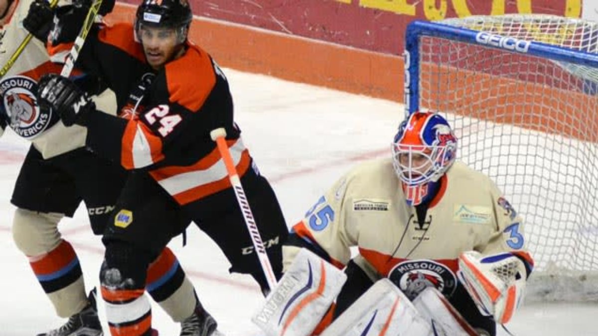 Komets home for two this weekend