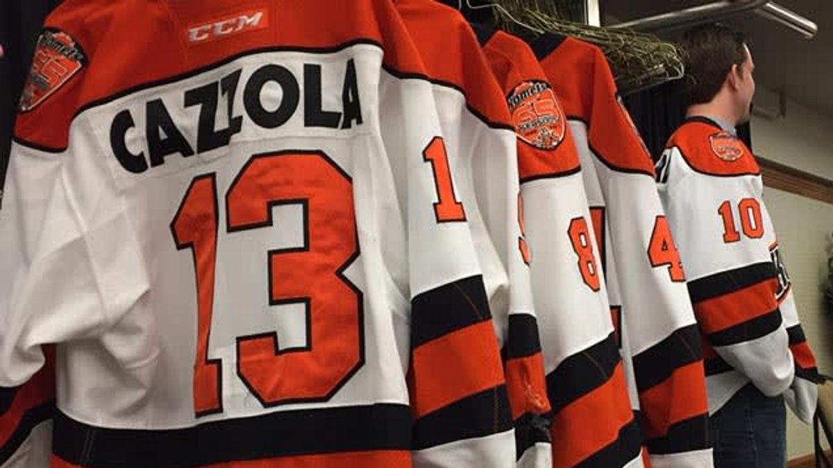 Komets Jersey Auction raises $22,600 for charity