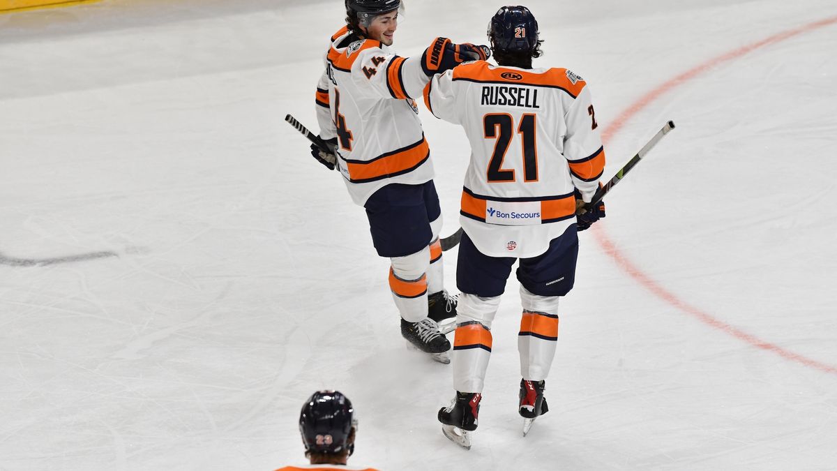 FRANCIS NETS PAIR OF LATE GOALS, RABBITS WEATHER THE CYCLONES IN 4-3 WIN