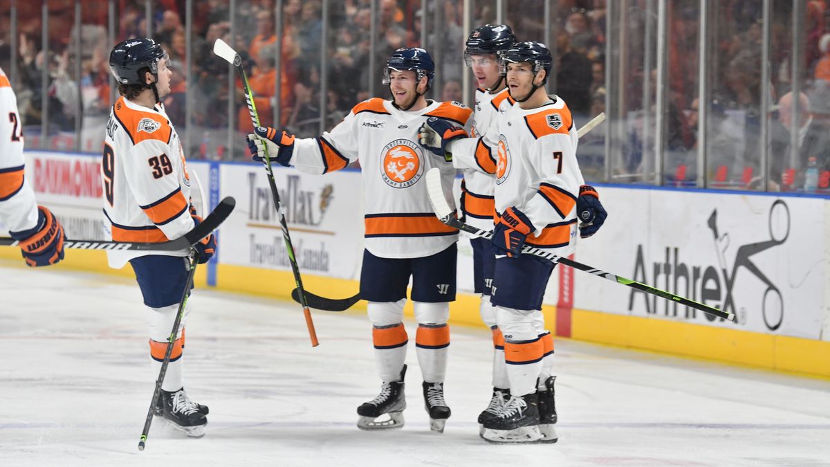 SWAMP RABBITS RING IN NEW YEAR WITH WIN OVER STINGRAYS