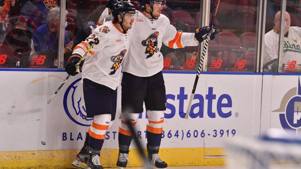 CONNOLLY SCORES TWICE, SWAMP RABBITS WIN OVER RAYS 3-1