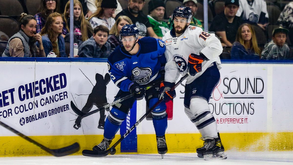 RABBITS FALL AS ICEMEN PULL AWAY LATE