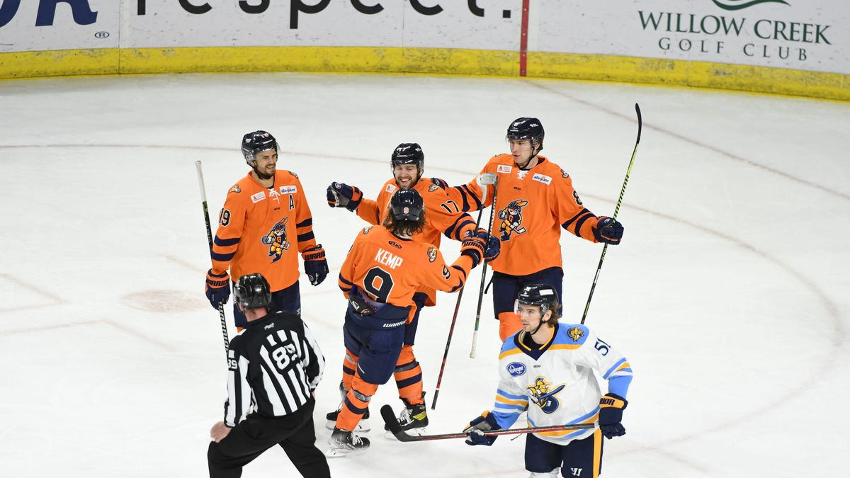 KEMP DAZZLES WITH OPENING GOAL, SWAMP RABBITS FALL TO GLADIATORS 3-2