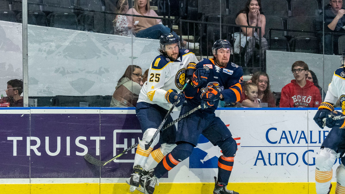RABBITS SCORE FOUR IN SECOND, SWEEP ADMIRALS WITH 6-2 WIN