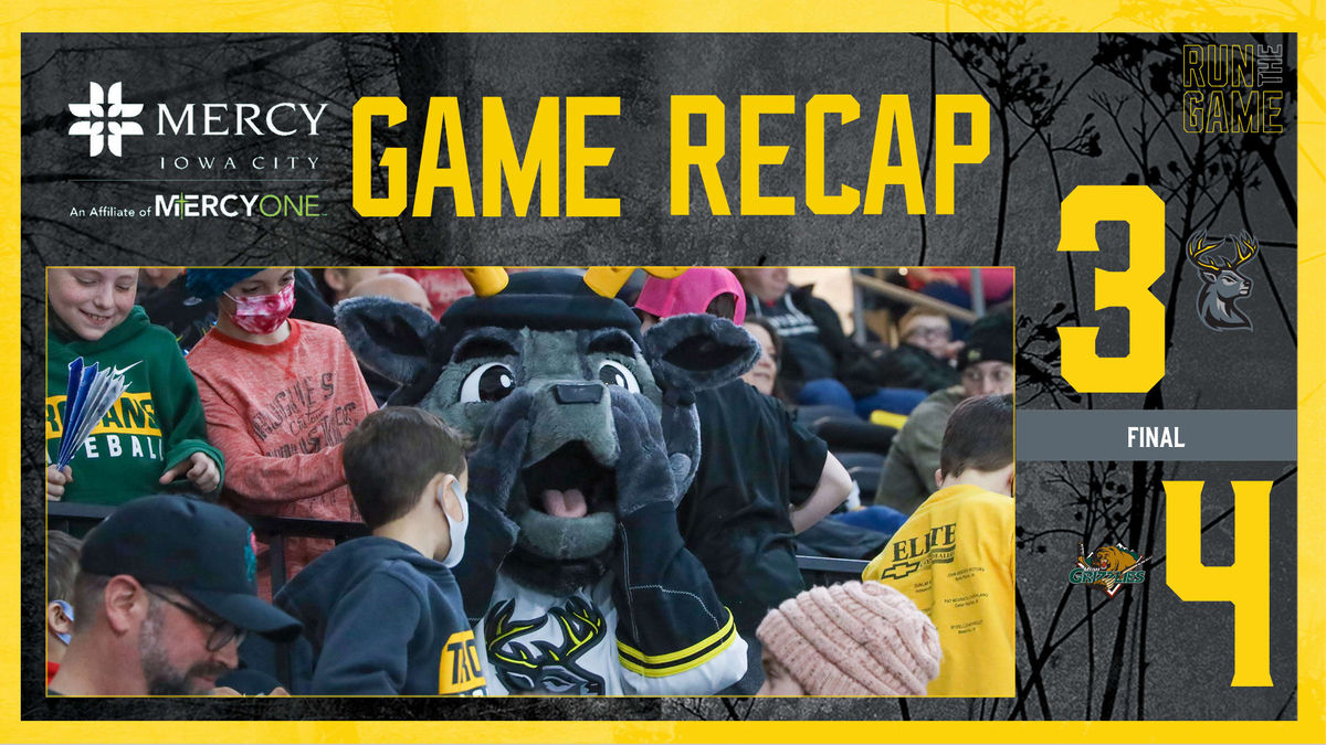 Iowa completes weekend with 4-3 loss to Utah