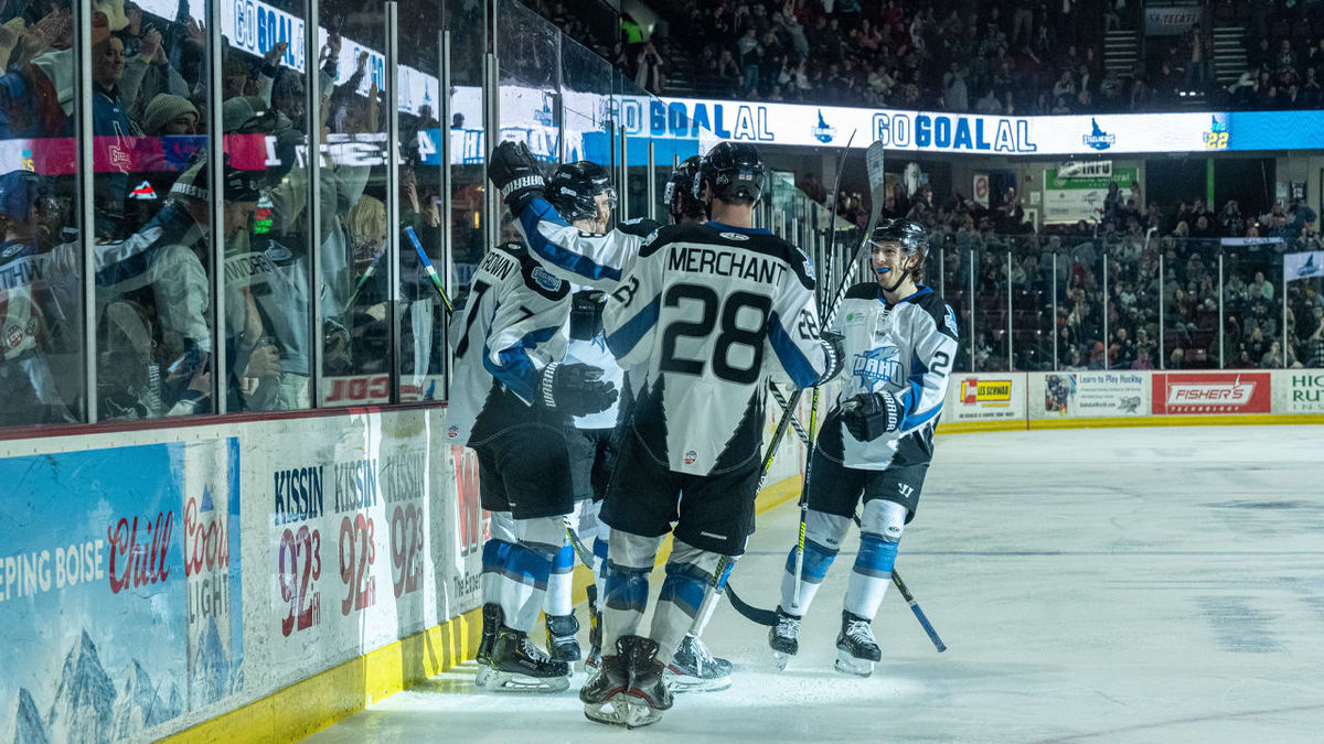 Steelheads Close Season Series with Strong 5-1 Win Over Oilers
