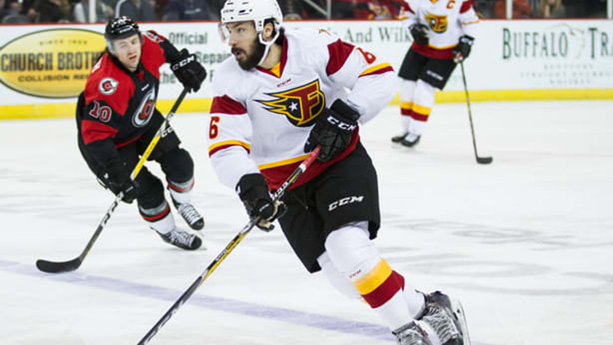 Defenseman Chris Williams re-signs with Fuel