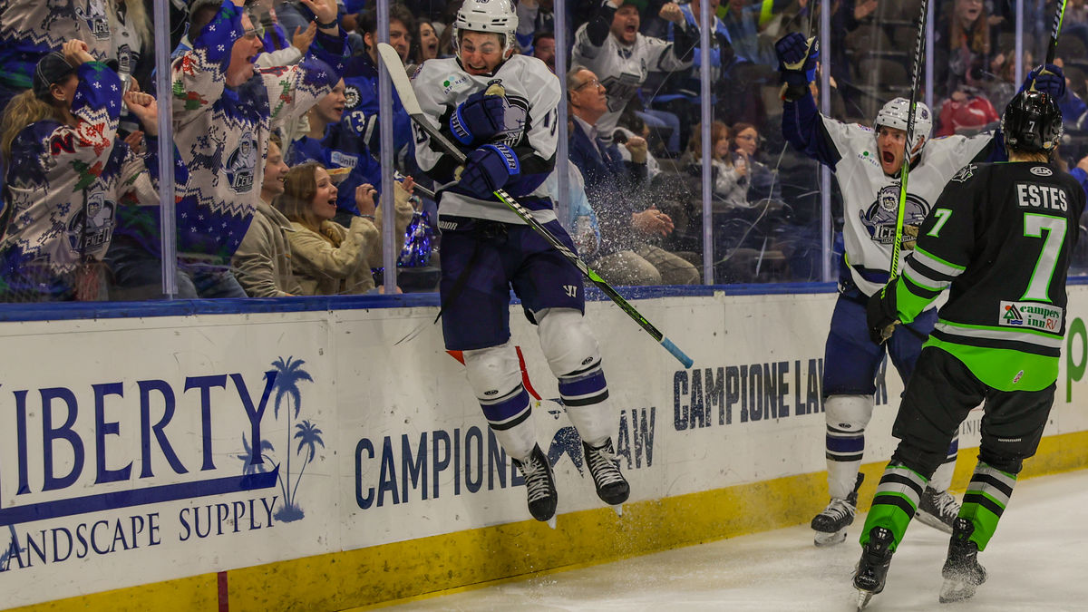 Icemen Use Four Third Period Goals to Sail Past Ghost Pirates 4-1