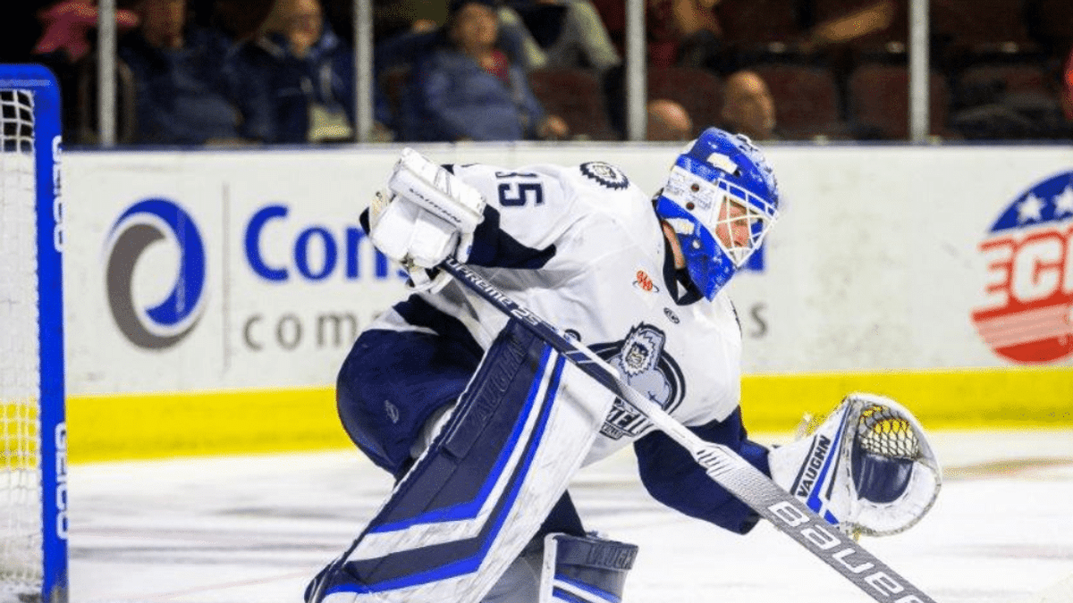 Wallin’s Hat Trick Paces Mariners to 5-3 Win Over Icemen