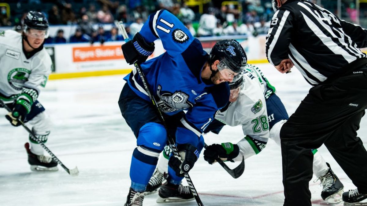Jeannot Scores Twice as Everblades Top Icemen