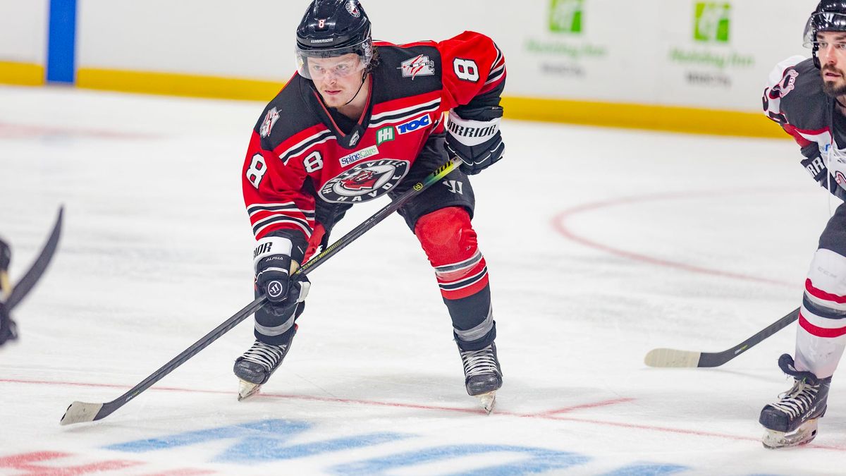 Icemen Agree to Terms with Forward Bauer Neudecker