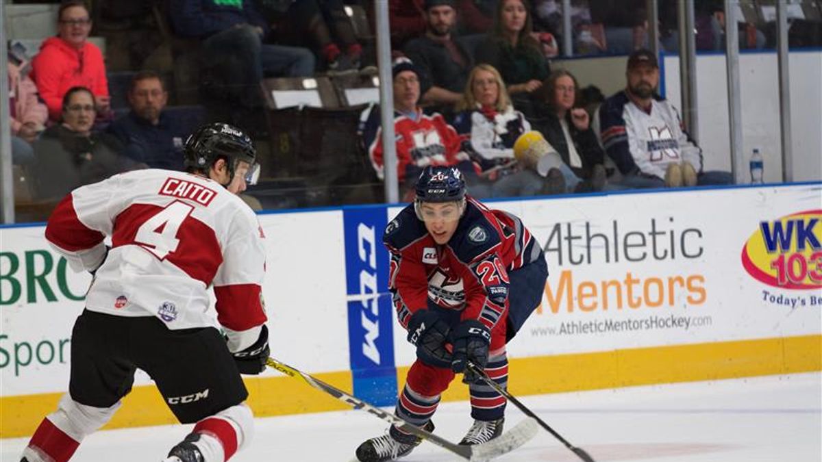 Wings grind out 2-1 win over Rush