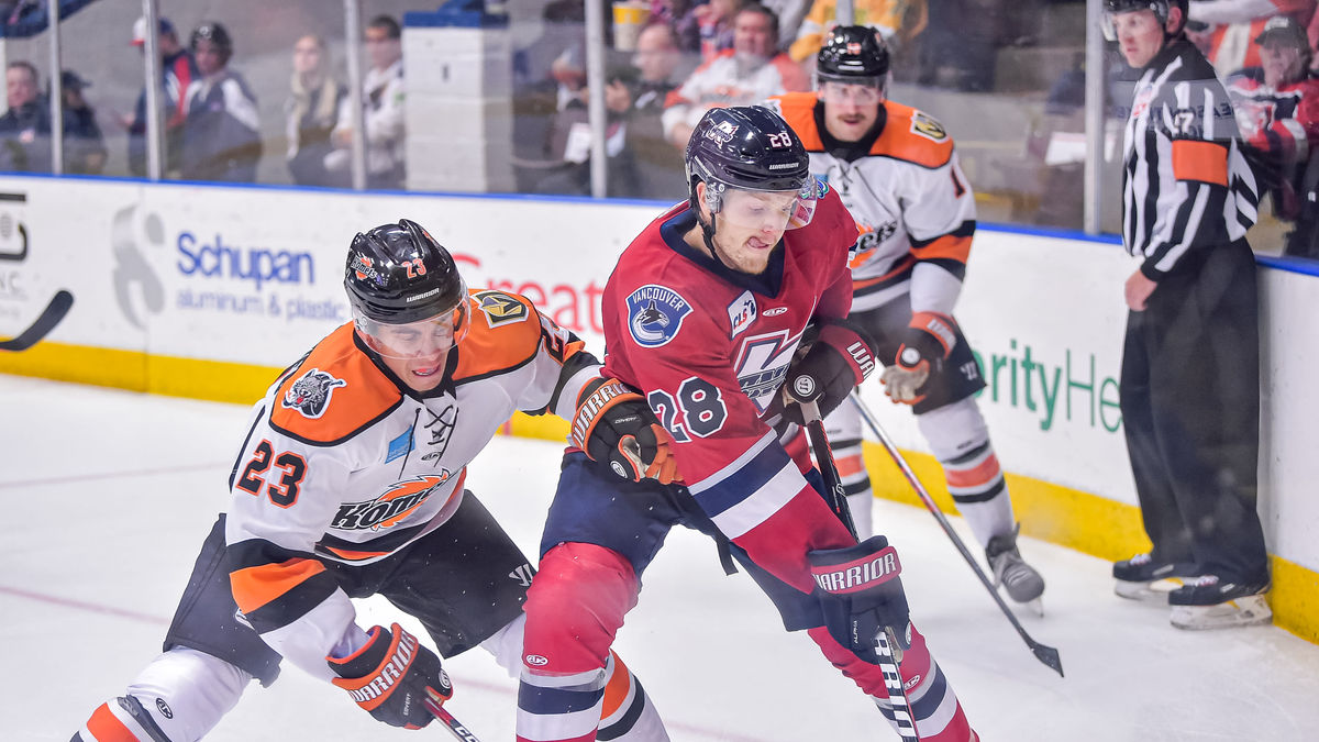 KOMETS HAND K-WINGS FIRST HOME LOSS IN REGULATION