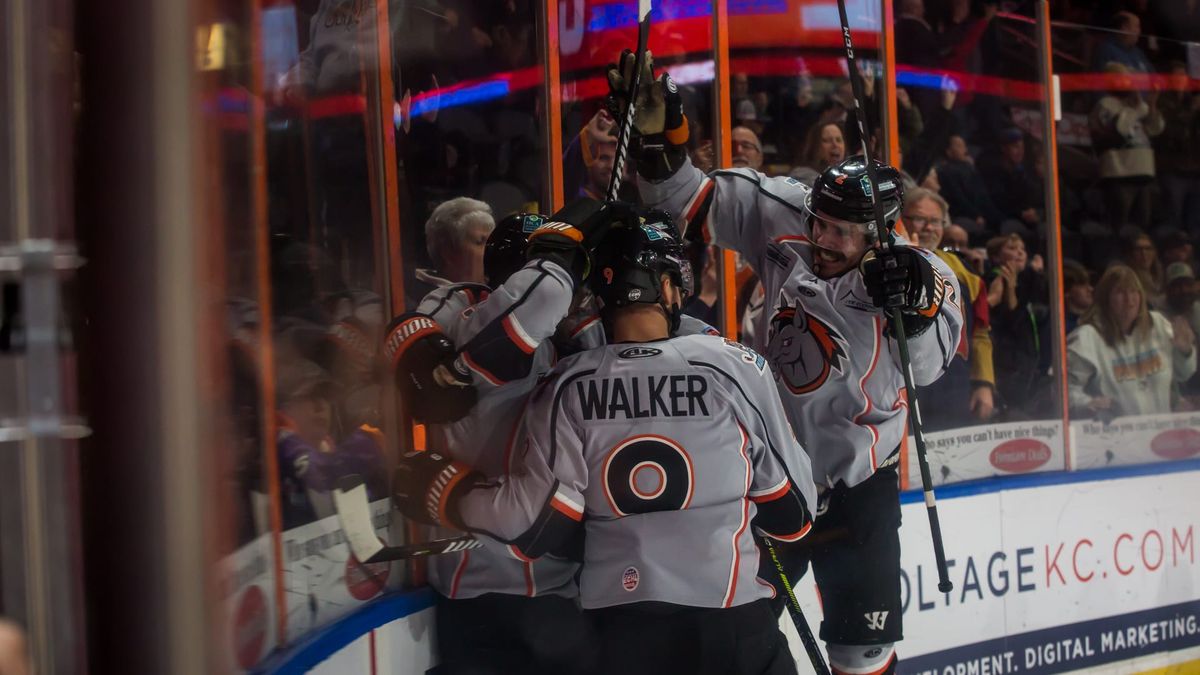 MAVS TAKE OUT GRIZZLIES IN DOMINANT 5-1 WIN FRIDAY NIGHT