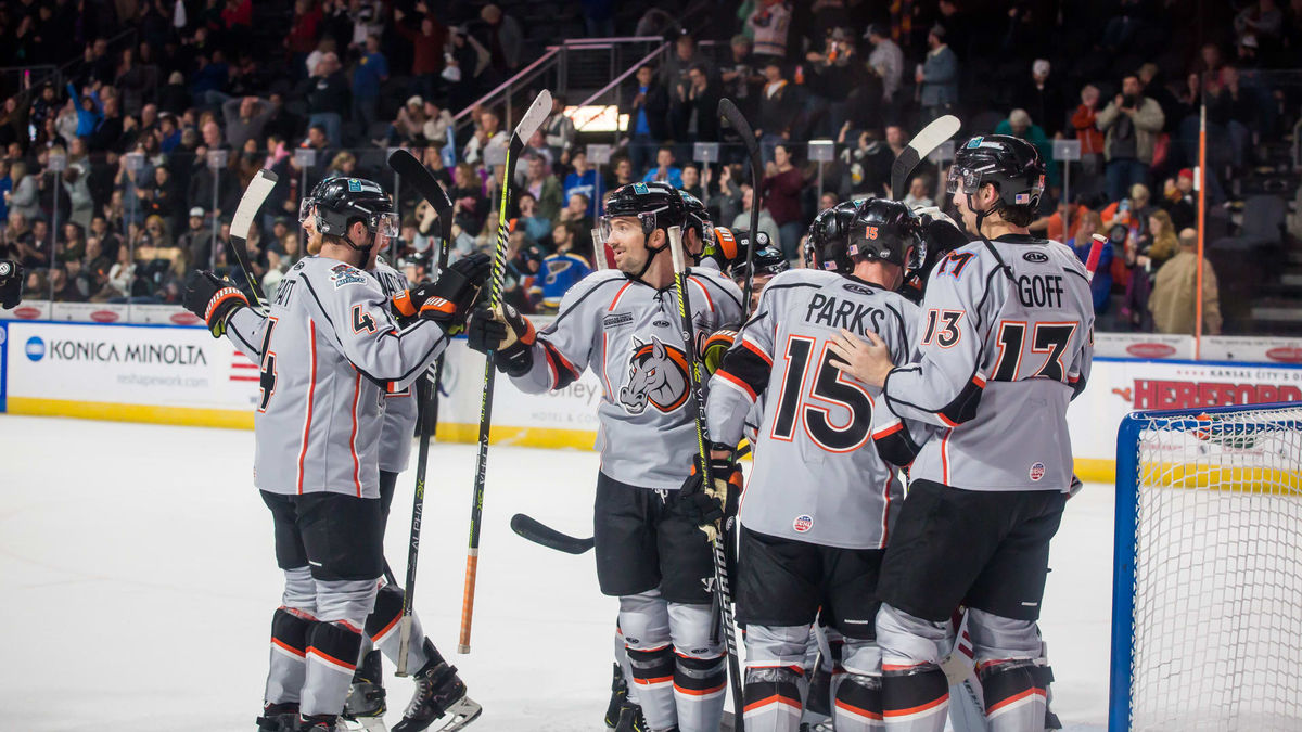 MAVS COMPLETE SWEEP OF UTAH WITH FURIOUS THIRD PERIOD FINISH