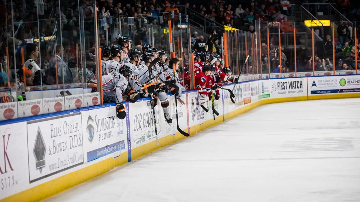 MAVS SMOTHERED BY FOUR-GOAL SECOND PERIOD, LOSE 8-2 TO KALAMAZOO