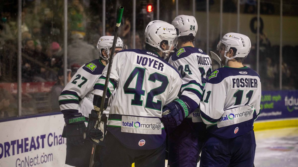 MARINERS DROP HATS ON RAILERS IN BLOWOUT WIN