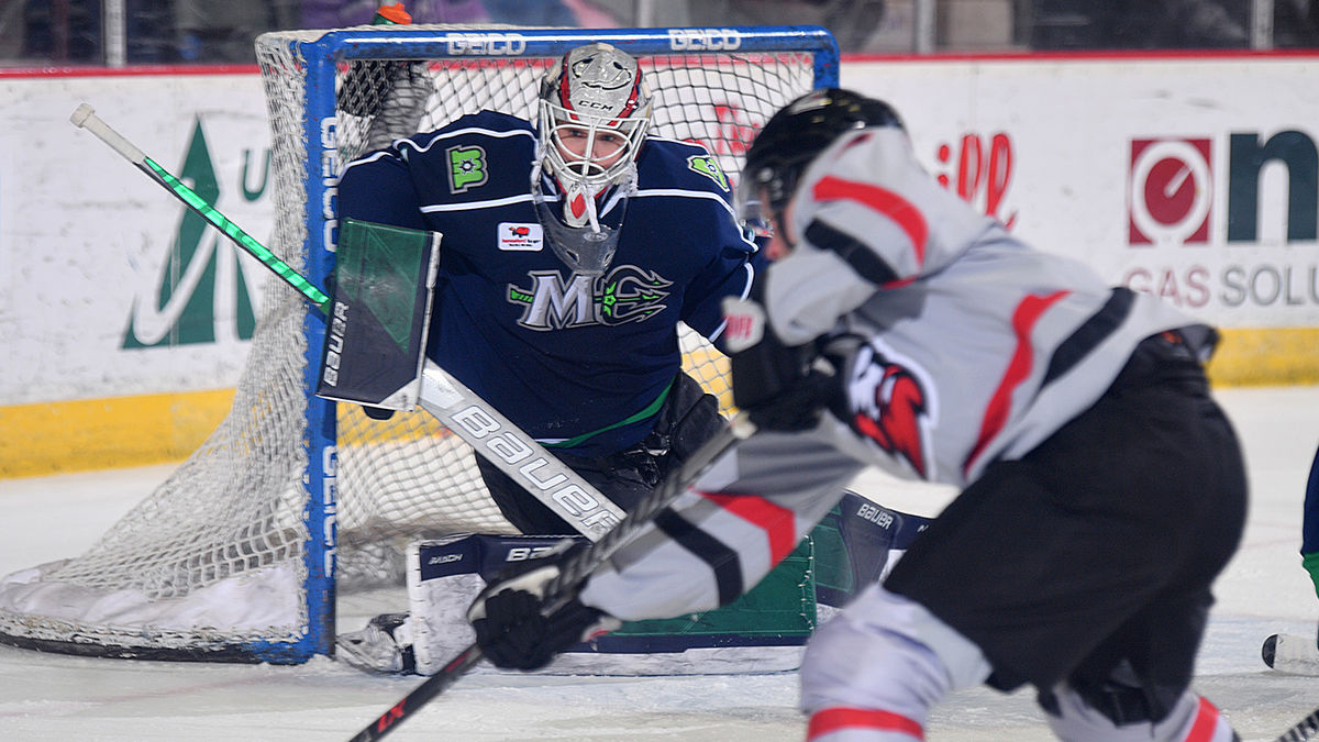 MARINERS GAIN VALUABLE POINT IN SHOOTOUT LOSS