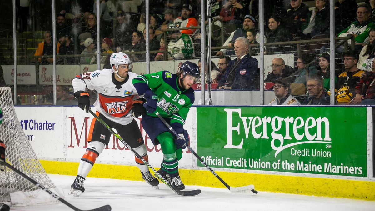 MARINERS EARN THIRD POINT OF WEEKEND IN OVERTIME LOSS