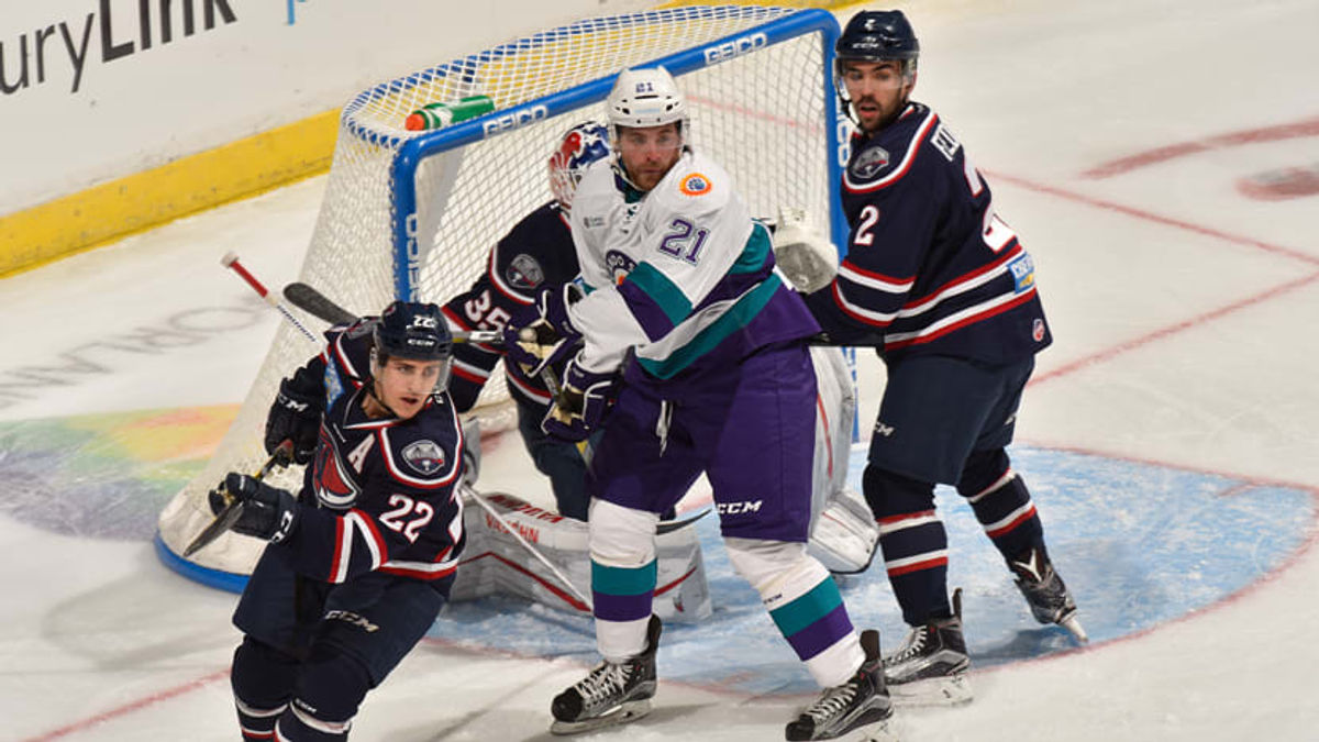 Solar Bears complete 2-1 comeback over Stingrays for first win of season