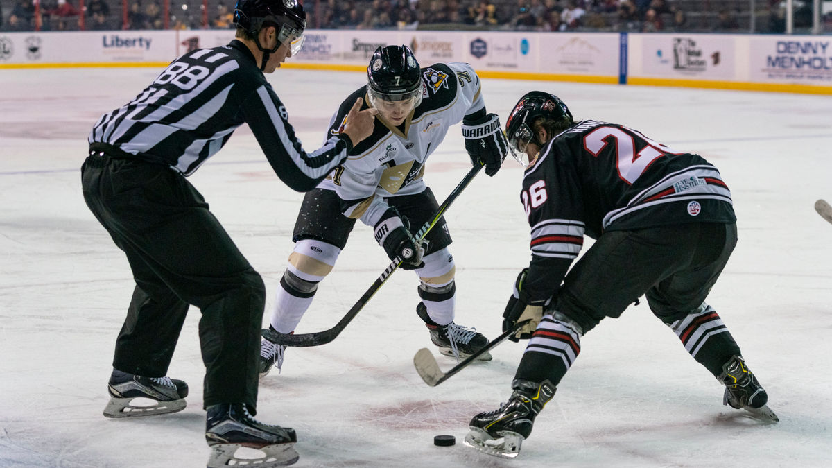 NAILERS HOLD OFF LATE RUSH RALLY
