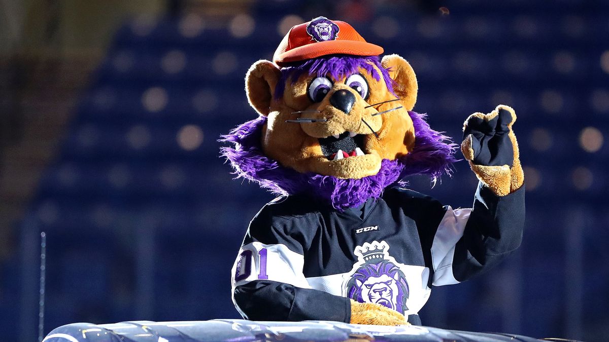 Royals “Bleed Purple,” donate blood with Miller Keystone Blood Center Mar. 26
