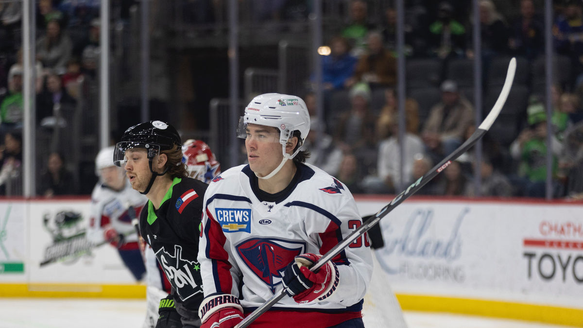 Stingrays Power Past Ghost Pirates in 5-2 Victory