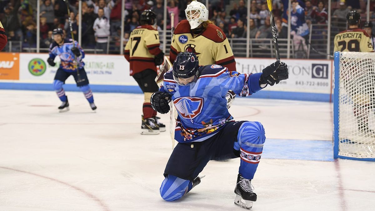 Stingrays Defeat Glads To Pull Even In Playoff Race