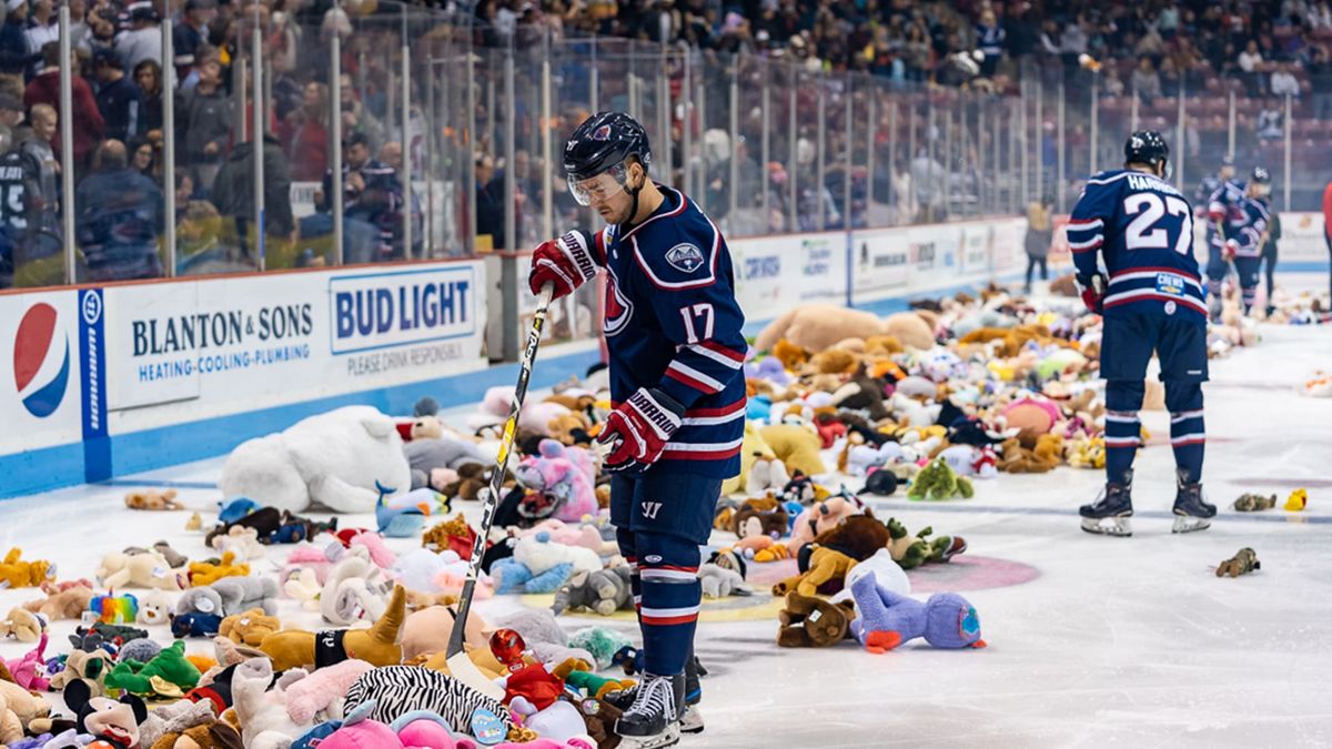 Stingrays Donate 11,754 Teddy Bears To Salvation Army