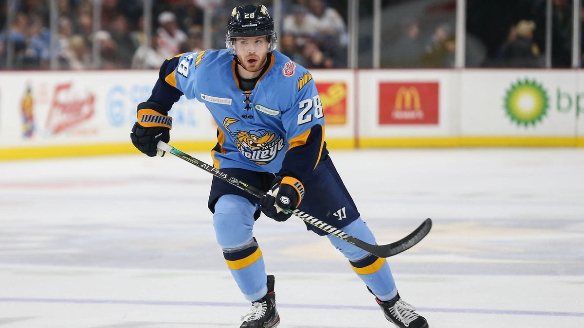 MacLeod scores twice as Walleye go three-for-three against Cyclones