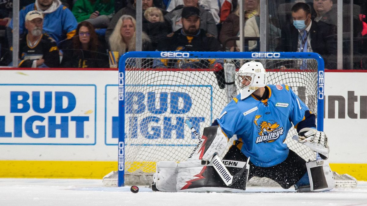 Walleye silence Thunder, 3-1, as Christopoulos nearly earns shutout