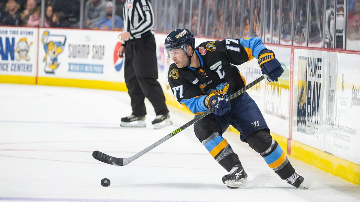 Walleye hold off Nailers, 5-4, to take 3-0 series lead