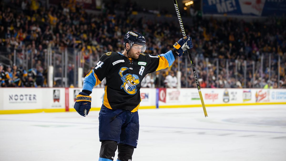 Walleye complete sweep of Wheeling Nailers with 3-1 Game 4 victory