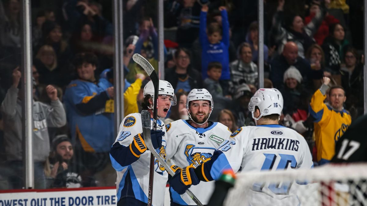 Walleye extend seven-game point streak in thrilling non-divisional victory