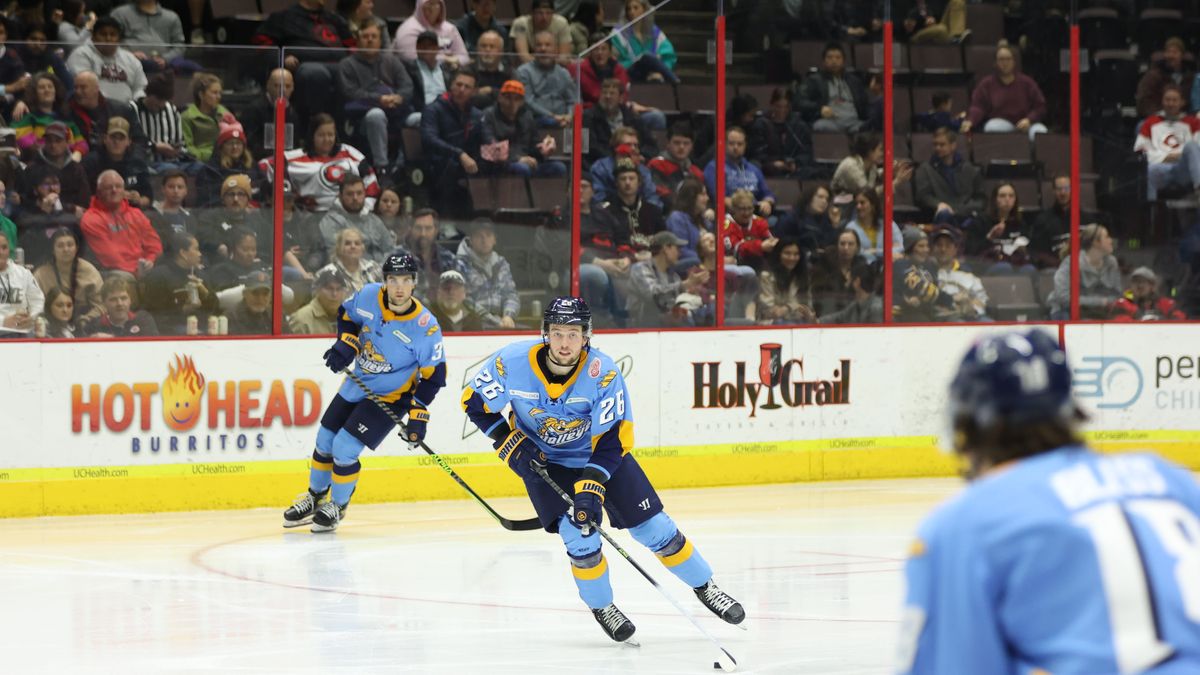 Two power play goals end in a Walleye overtime victory in Cincinnati