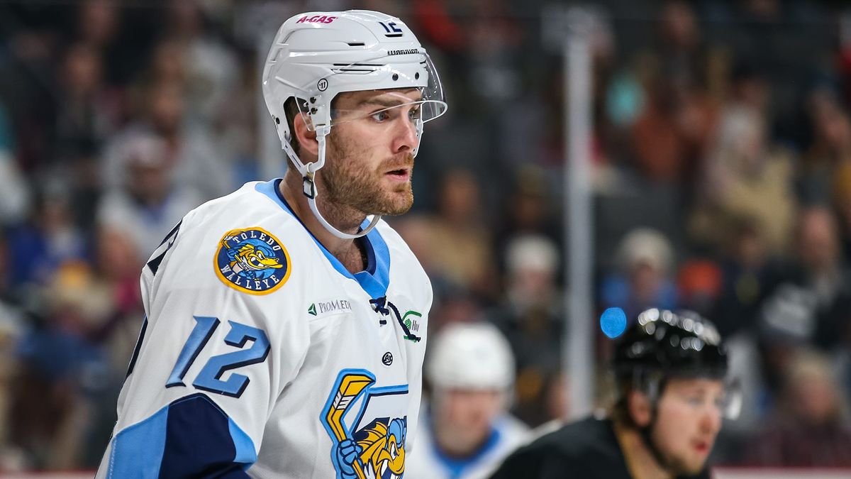 Walleye extend qualifying offers to seven players