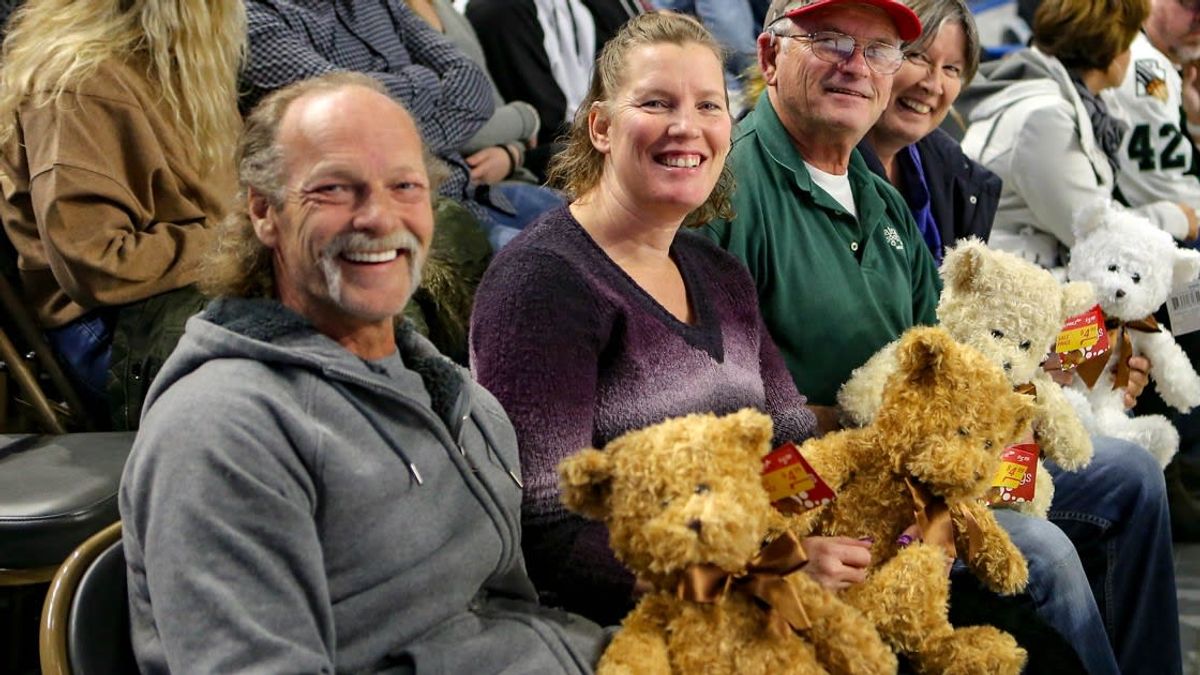 Utah Grizzlies Teddy Bear Toss 2019