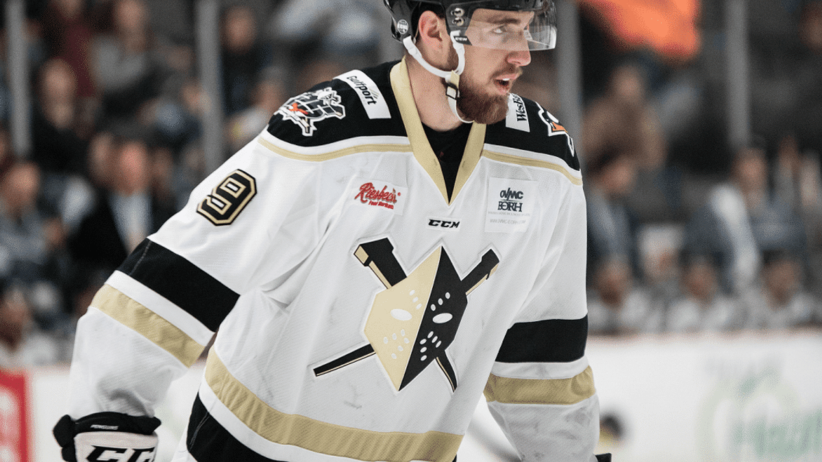 Nailers Receive Christian Hilbrich from Penguins